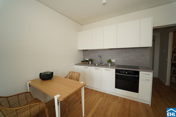 Stylische 1,5-Zi.-Wohnung mit Loggia & Rooftop Pool | TOWER HOMES - Photo 1