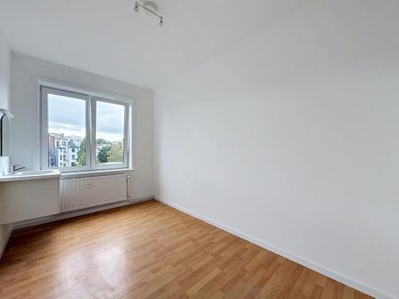 Place Brugmann: Beautiful 2-bedroom apartment, refurbished - foto 4