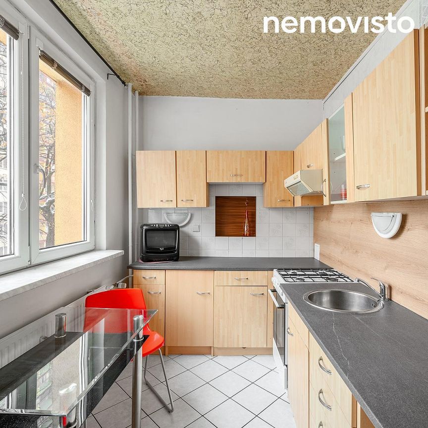 Pronájem bytu 3+1 72 m² - Photo 1