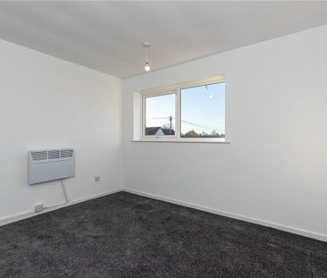 Peveril Walk, Macclesfield, Cheshire, SK11 - Photo 3