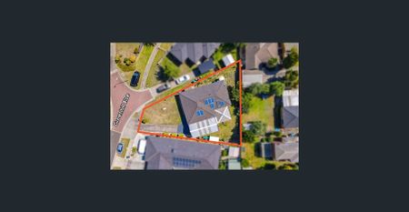 PERFECTLY POSITIONED IN A QUIET COURT LOCATION! - Photo 5