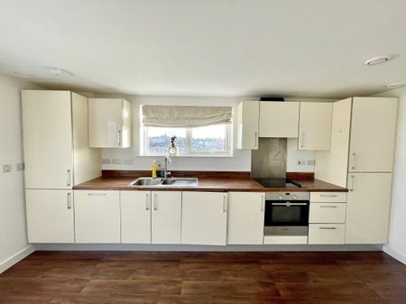 Pearse Close, PENARTH - Photo 5