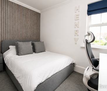 4 bedroom semi-detached house to rent - Photo 5