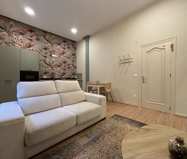 Piso de alquiler en Gijón - Calle Langreo, 2, Barrio del Centro - Photo 1