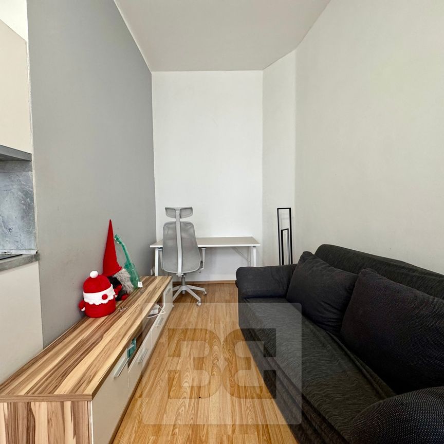 Pronájem bytu 2+kk 49 m² - Fotografie 1