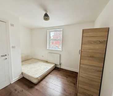 3 bedroom townhouse to rent - Photo 4