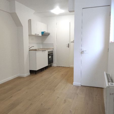 Location Appartement 1 pièce 27m² BARENTIN 76360 - Photo 3