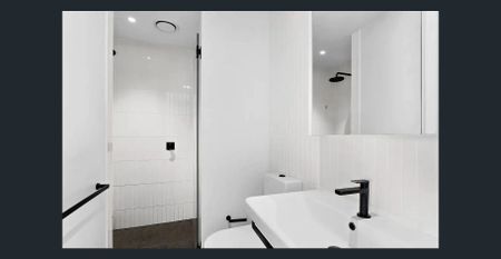 Furnished 1 bedroom apartment near Melbourne Uni - Photo 2