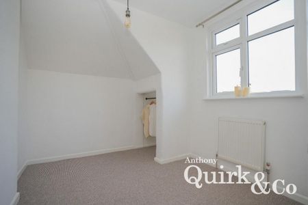 3 bedroom semi-detached house to rent - Photo 5