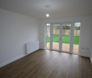 Smythes Green, Colchester - Photo 1