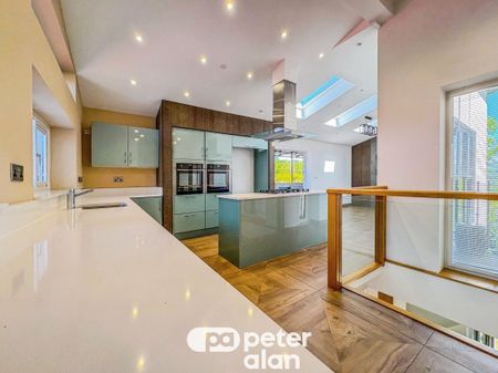 Caer Graig, Radyr, CARDIFF - Photo 3