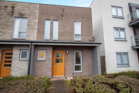 2 bedroom end of terrace house to rent - Photo 2