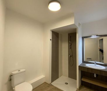 Location Appartement 2 pièces 48m² PUGET SUR ARGENS 83480 - Photo 3