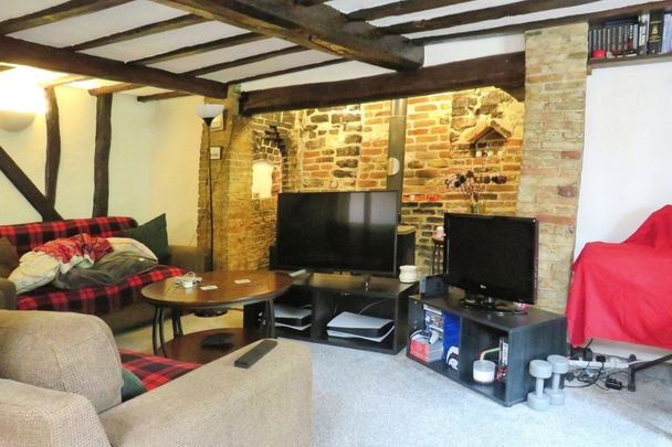 Stonebridge Lane - Photo 1