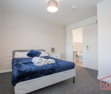 1 bedroom in a house share to rent - Photo 2