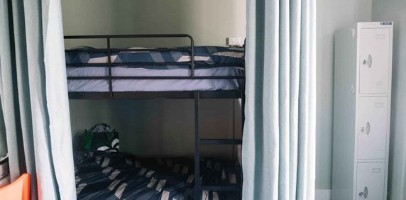 Twin Shared Dorm Room - Photo 2