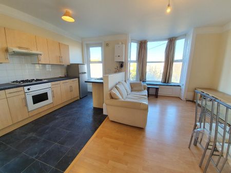 Bury Road, Gosport - Photo 5