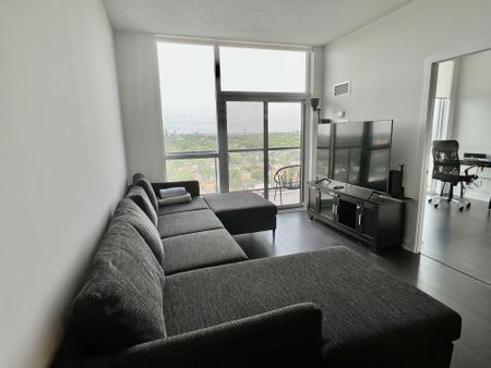 For Lease - 1603 Eglinton Avenue Unit# 1601, Toronto, Ontario - Photo 2