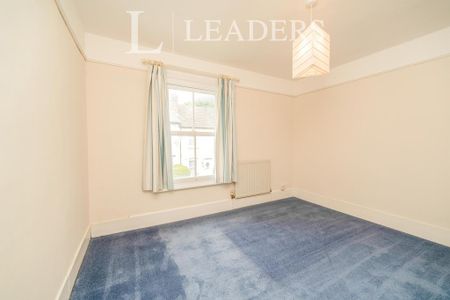 2 bedroom terraced house to rent - Photo 3