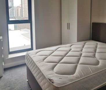 2 bedroom apartment to rent - Photo 2