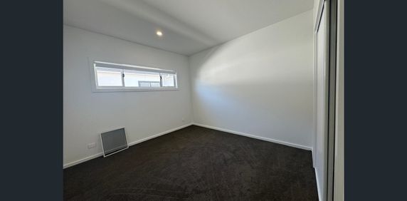 New Townhouse In Centre of Mayfield - Photo 2