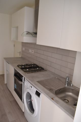 Studio Flat, Albert Road, IG1 - Photo 5