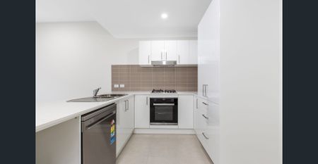 Modern Four Bedroom Duplex - Photo 2