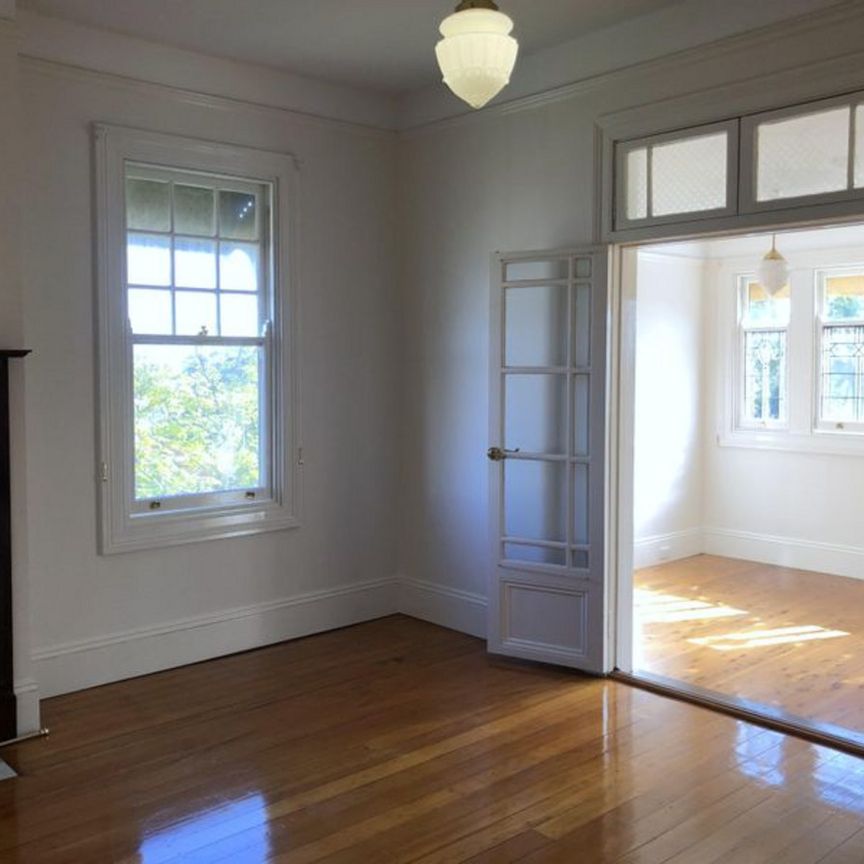 2/117 Forest Road, Arncliffe NSW 2205 - Apartment For Rent | Domain - Photo 1