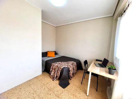 Carrer Mestre Marçal, Valencia, Valencian Community 46019 - Photo 2