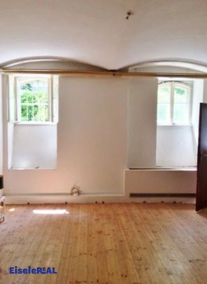 Souterrainwohnung – schrecklicher Zustand – zzgl. Heizung - Foto 1