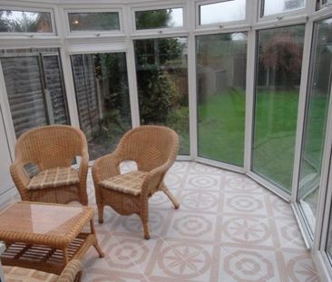 3 bedroom semi-detached house to rent - Photo 4