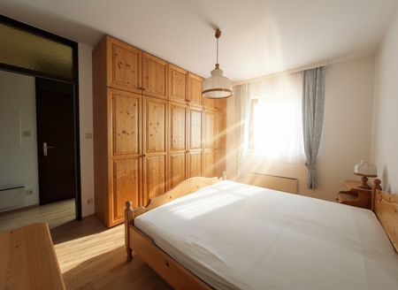 Großzügige 3-Zimmer-Wohnung mit Loggia, Grünblick und Stellplatz in Eichgraben - Photo 2