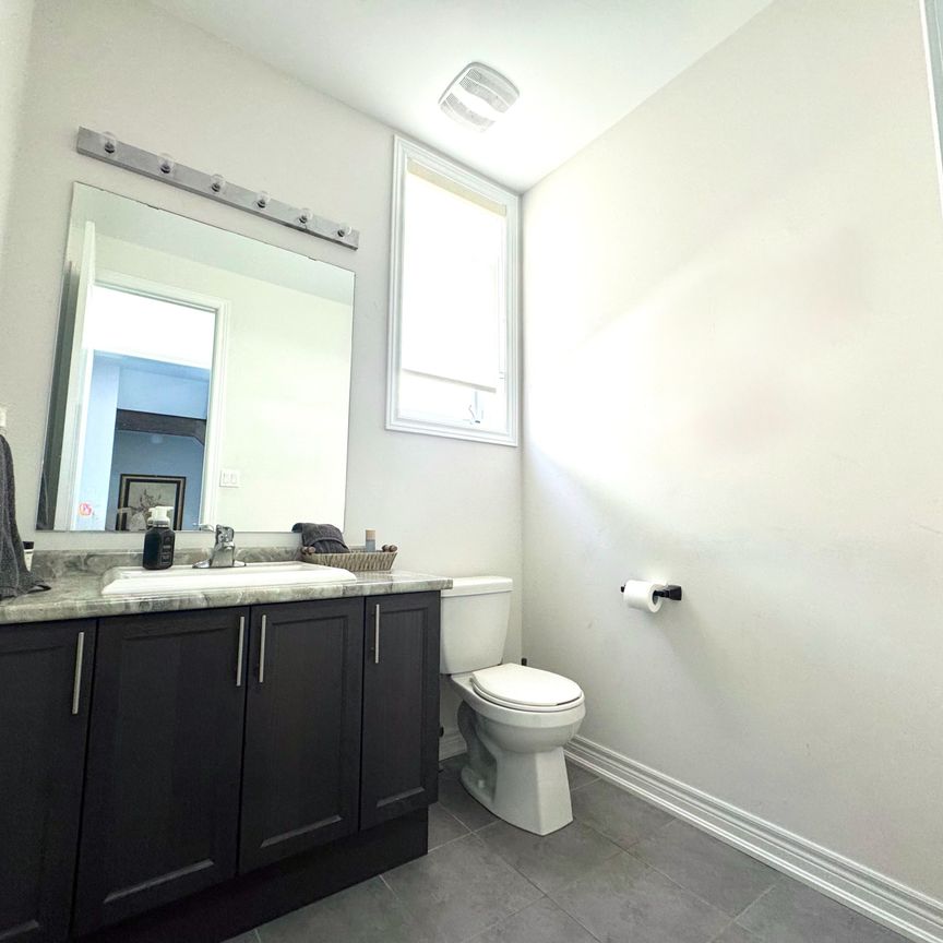 For Lease - 1003 Green Street Unit# Upper Two Beds + One Bath, Innisfil, Ontario - Photo 1