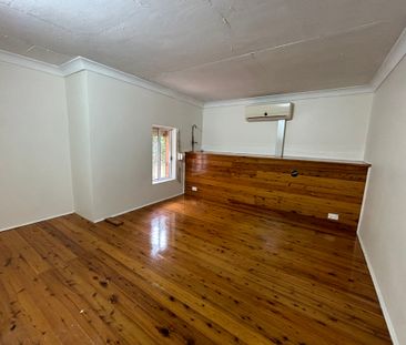 Double Brick Duplex - Photo 3