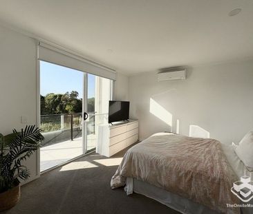 Luxury Living in the Heart of the Gold Coast - Photo 6