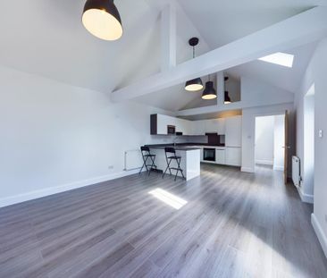 2 bedroom barn conversion to rent - Photo 1