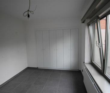 Vrijstaande gerenoveerde woning met 3 slaapkamers, tuin, terras en ... - Photo 1