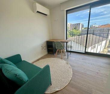 Apartamento em Candal - Regadas, Santa Marinha - Foto 1