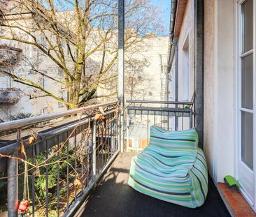 Historic ambience with balcony in the rear building - Photo 1