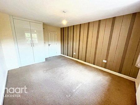 4 bedroom detached house to rent - Photo 5