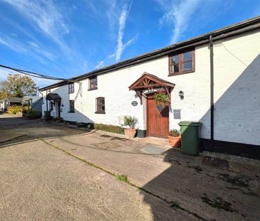 Hill Top Farm, Stockport - Photo 2