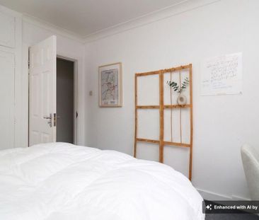 3 bedroom flat to rent - Photo 5