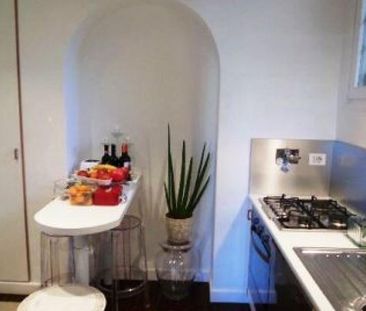 Campo de’Fiori: Bright, beautifuly furnished 2 bedroom, 2 bath, spa... - Photo 2