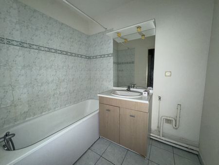 Location Appartement 3 pièces 64m² ST JEAN DE BRAYE 45800 - Photo 5