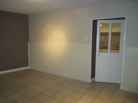 Location Maison 2 pièces 46m² - Photo 2