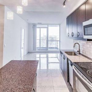 Bayview/Sheppard-Fresh Pt 2Bd+Den Open Plan-Utilities incl Locker&Pkg - Photo 2