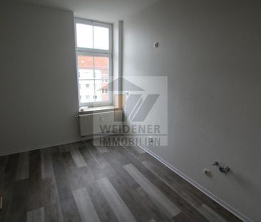 Eine top sanierte 2 Raum Wohnung mit hochwertigem Badezimmer! - Photo 3