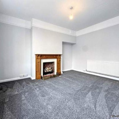 2 bedroom property to rent in Poole - Photo 1