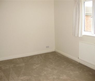 2 bedroom semi-detached house to rent - Photo 6