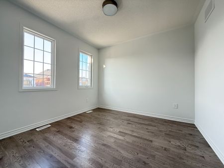 For Lease - 7 Moss Drive, Markham, Ontario - Photo 4